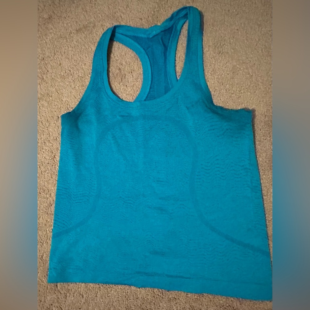 Size 4 Lululemon tank top